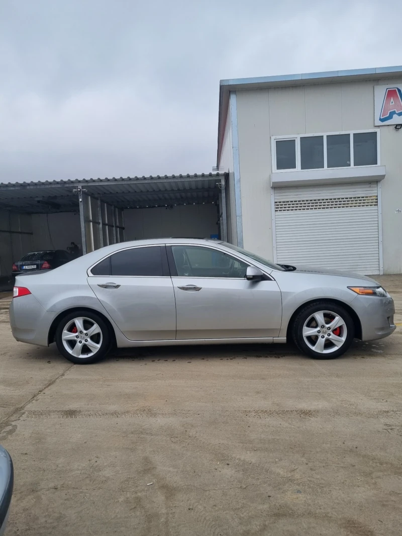 Honda Accord 2.0i 156к.с Газ Еxclusive, снимка 5 - Автомобили и джипове - 49315983