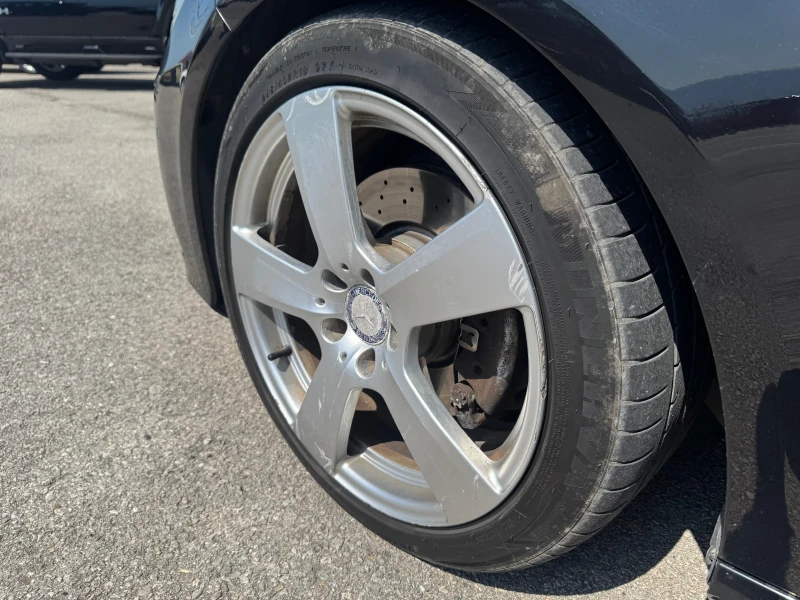 Mercedes-Benz E 350 4Matic, снимка 17 - Автомобили и джипове - 51470356