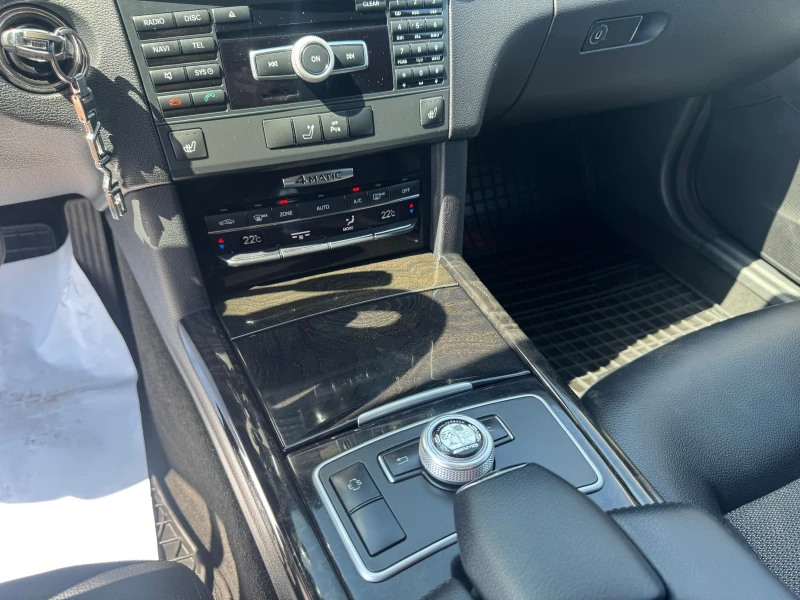 Mercedes-Benz E 350 4Matic, снимка 9 - Автомобили и джипове - 51470356