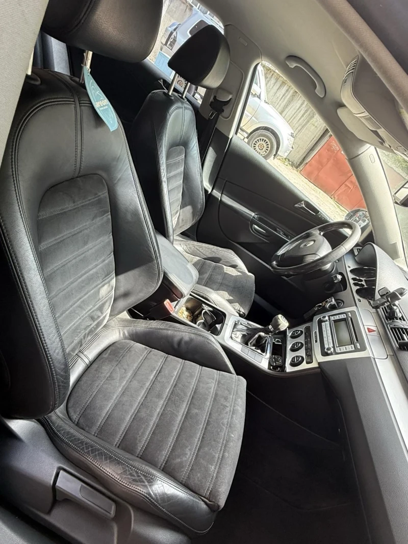VW Passat  2.0 Highline BMP 4motion, снимка 12 - Автомобили и джипове - 52442276