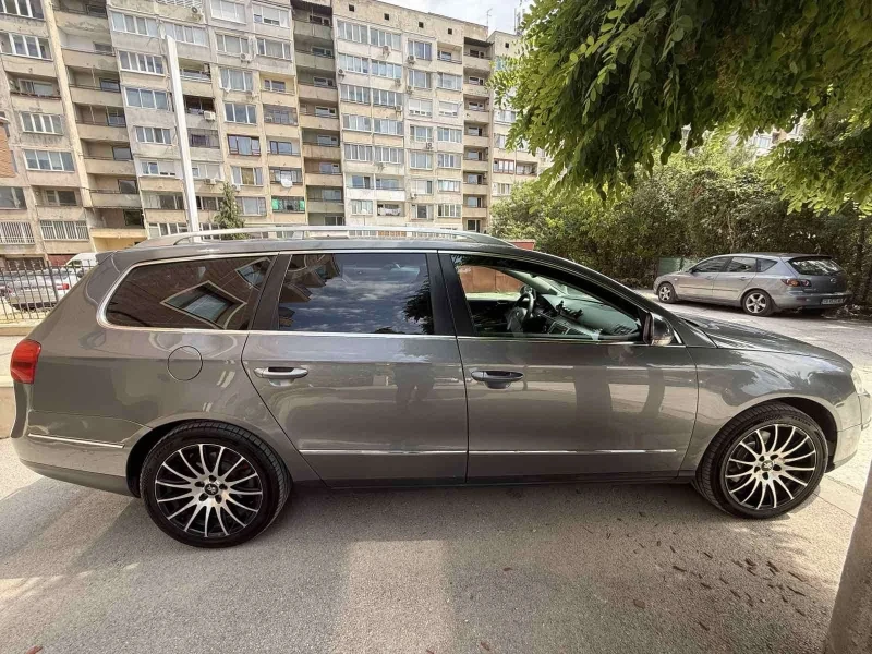 VW Passat  2.0 Highline BMP 4motion, снимка 7 - Автомобили и джипове - 52442276
