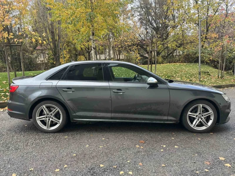 Audi S4, снимка 7 - Автомобили и джипове - 52363087