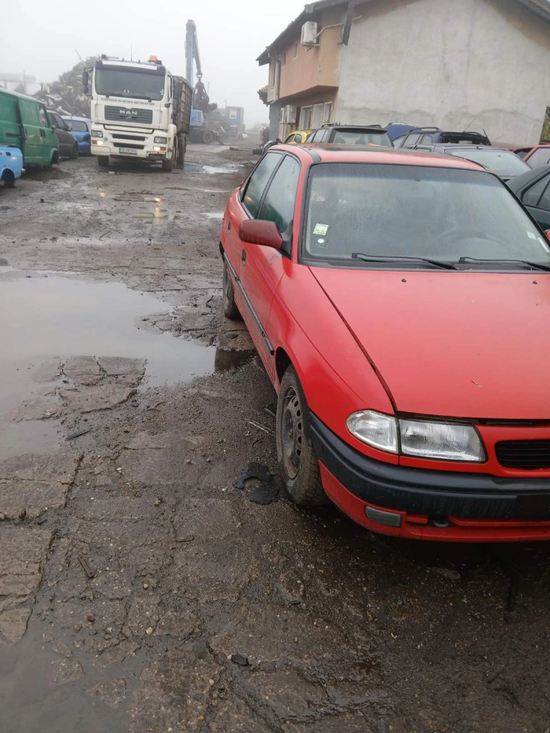 Opel Astra F, снимка 3 - Автомобили и джипове - 52440927