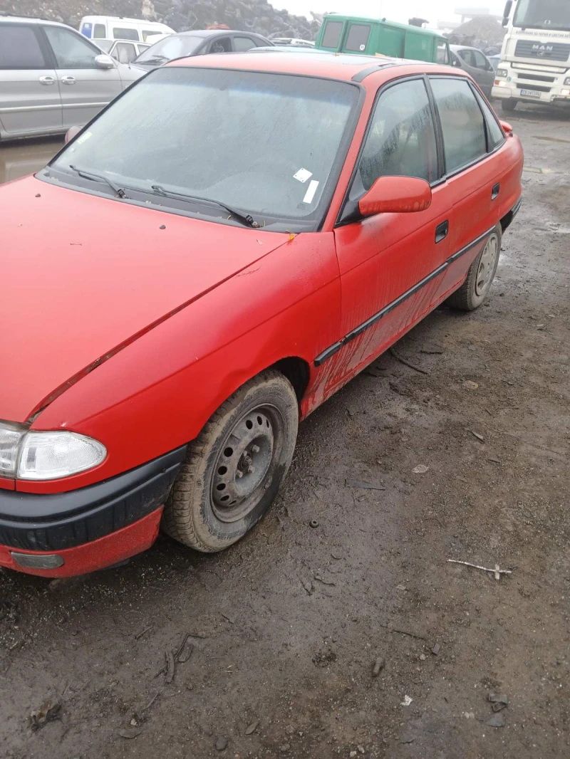 Opel Astra F, снимка 4 - Автомобили и джипове - 52440927