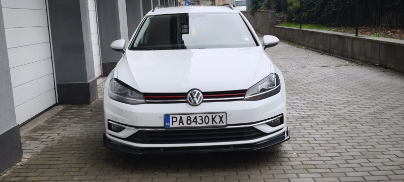 VW Golf FACELIFT, снимка 2 - Автомобили и джипове - 52717742