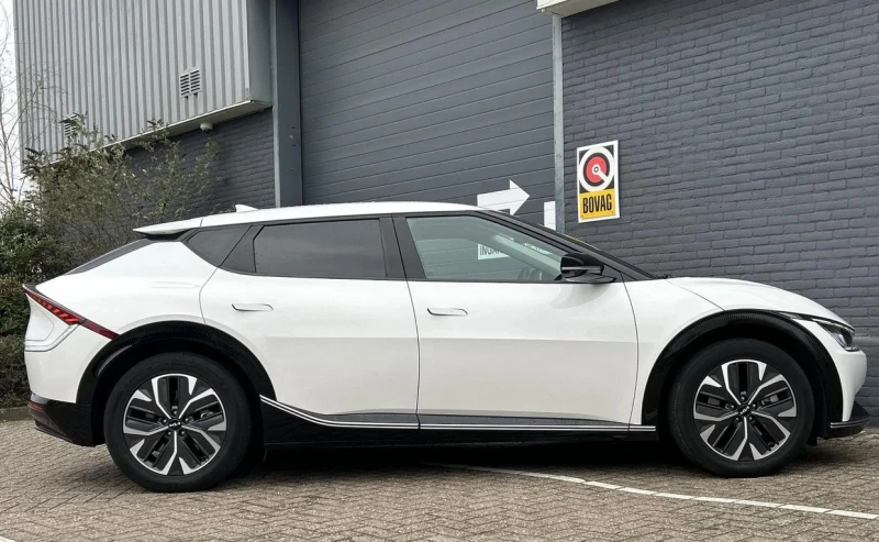 Kia EV6 Перфектна 77 kWh LONG RANGE, снимка 7 - Автомобили и джипове - 52997475