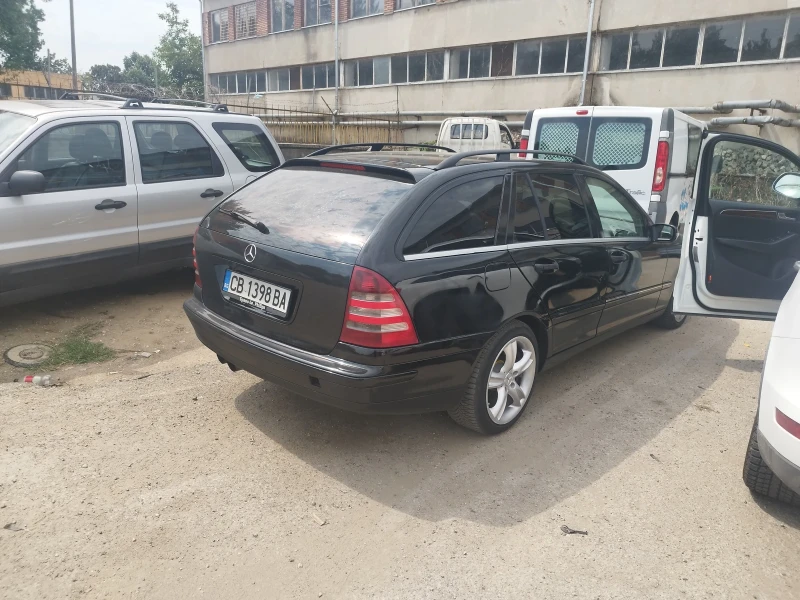 Mercedes-Benz C 220 CDI, снимка 3 - Автомобили и джипове - 53262587
