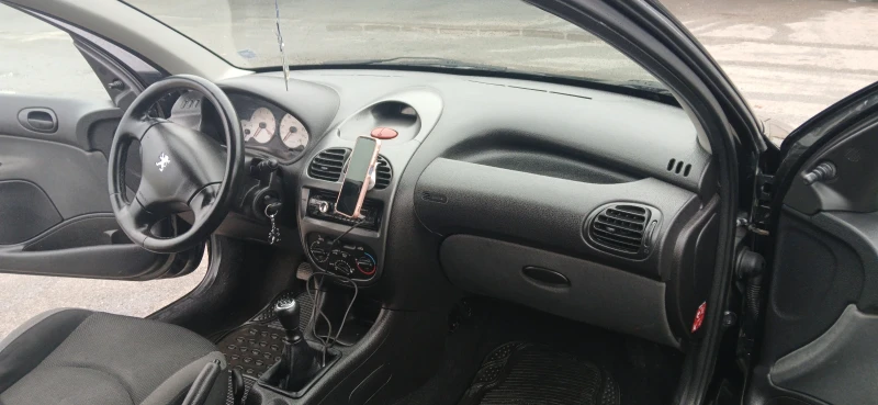 Peugeot 206 1.4 газ-бензин, снимка 10 - Автомобили и джипове - 53269564