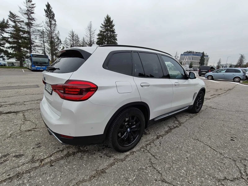 BMW iX3, снимка 4 - Автомобили и джипове - 53336886