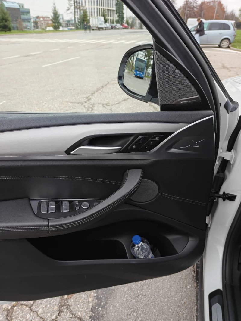 BMW iX3, снимка 9 - Автомобили и джипове - 53336886