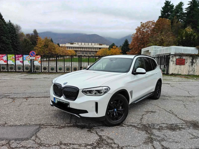 BMW iX3, снимка 5 - Автомобили и джипове - 53336886
