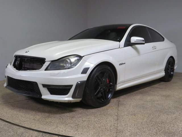 Mercedes-Benz C 63 AMG COUPE, снимка 1 - Автомобили и джипове - 48770607