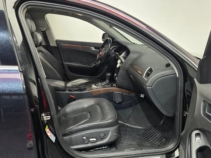 Audi A4 2.0 TDI Quattro Dynamic B8, снимка 11 - Автомобили и джипове - 53267341