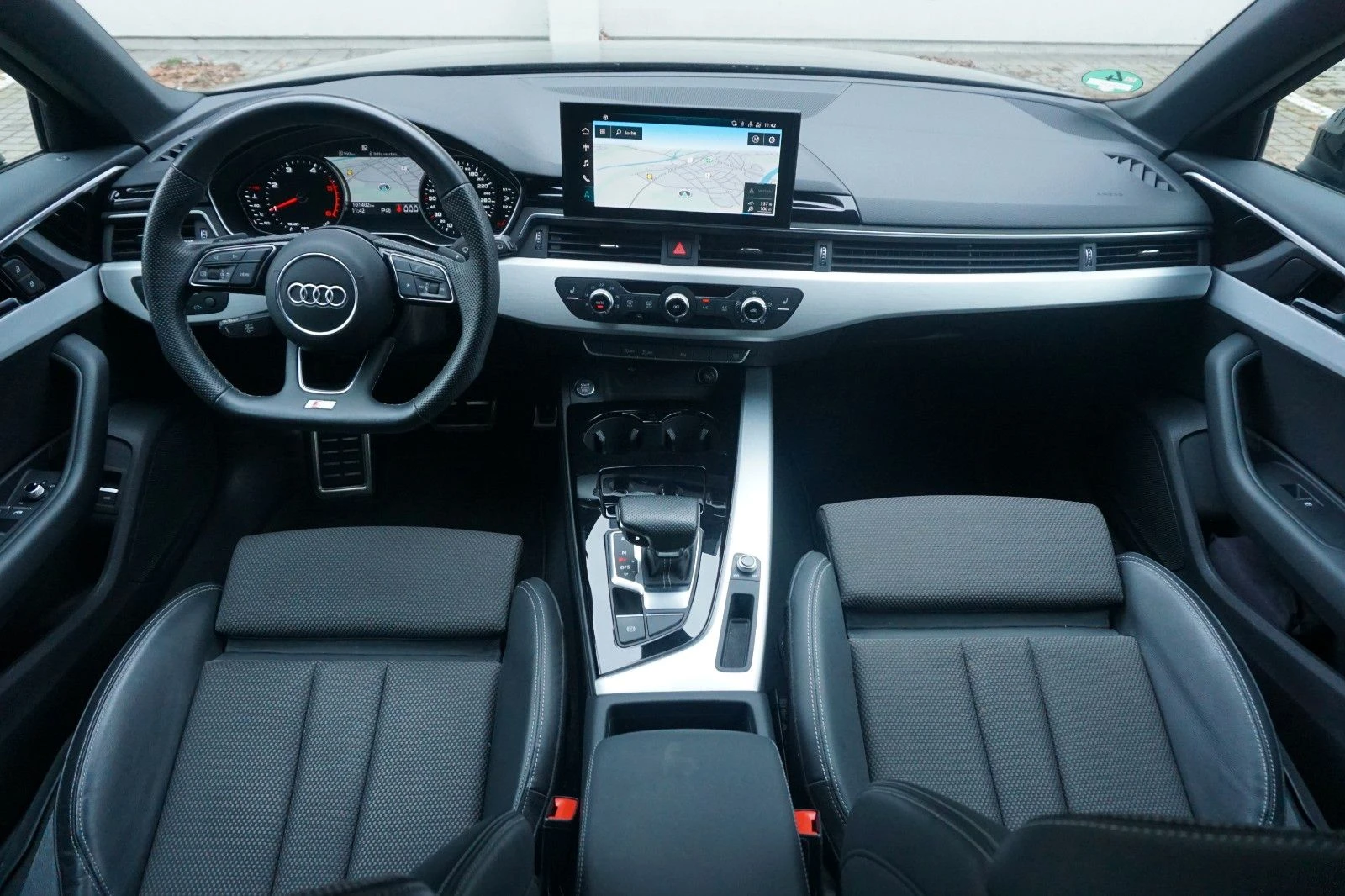 Audi A4 35-TDI/163HP/S-LINE/CARPLAY/NAVI/BI-XENON/TSR/797b - изображение 9