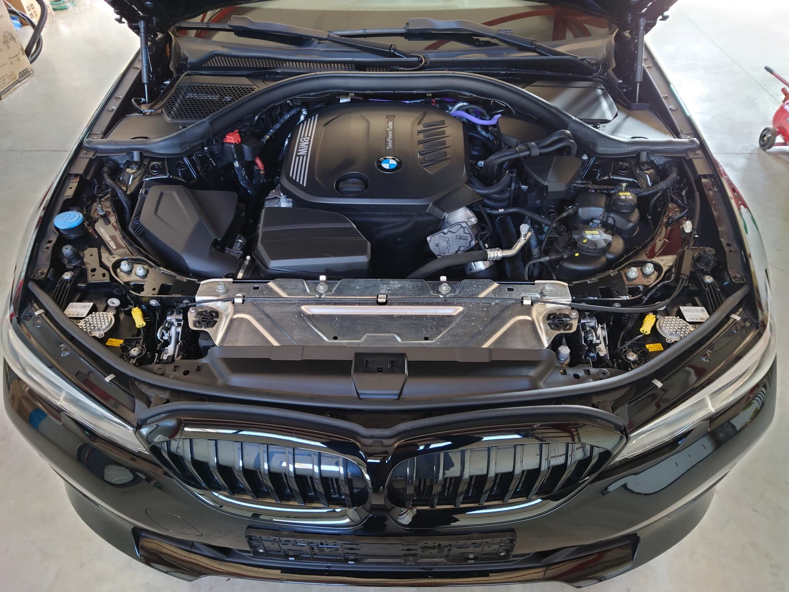 BMW 318 Business Edition Plus M.Hibrid EV | Mobile.bg   15