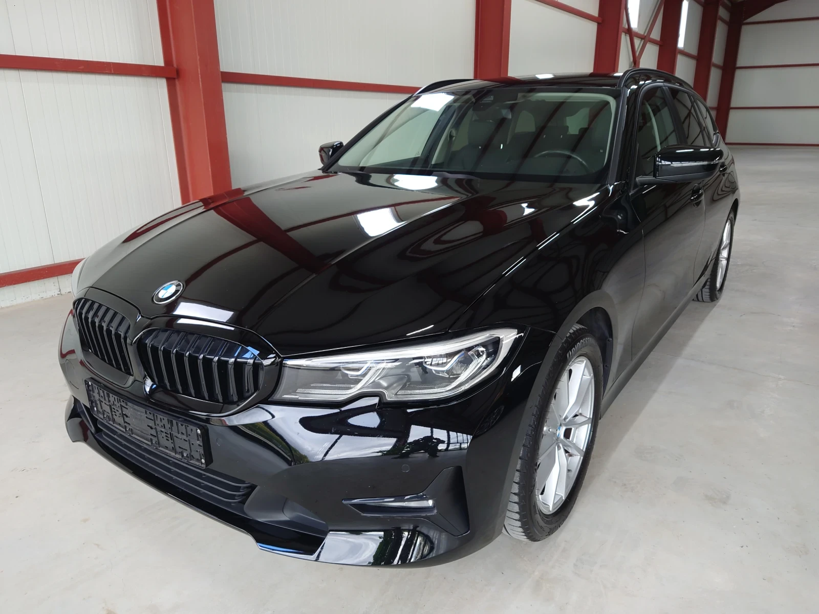 BMW 318 Business Edition Plus M.Hibrid EV - изображение 3