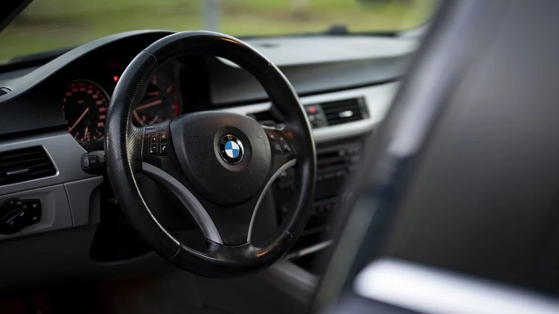 BMW 330  - изображение 9