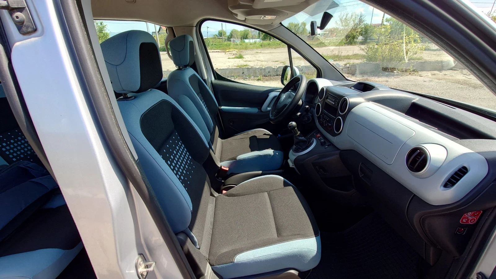 Citroen Berlingo, снимка 12 - Автомобили и джипове - 54652299