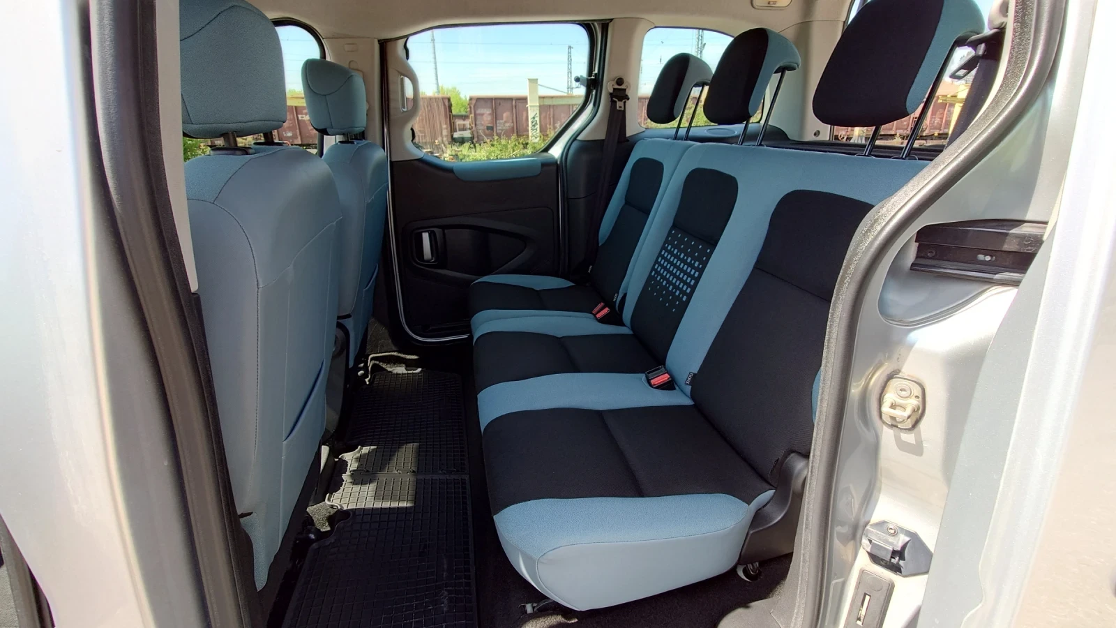 Citroen Berlingo, снимка 14 - Автомобили и джипове - 54652299