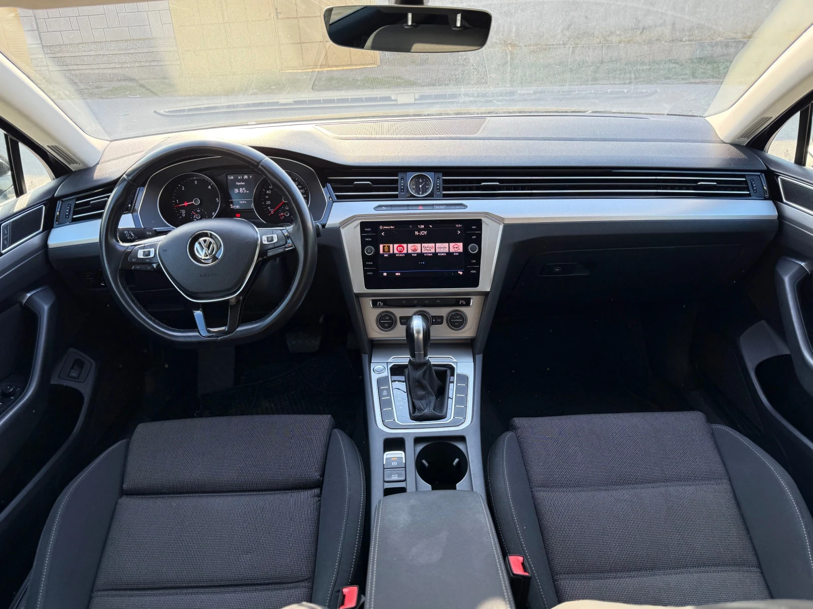 VW Passat, снимка 5 - Автомобили и джипове - 53843467