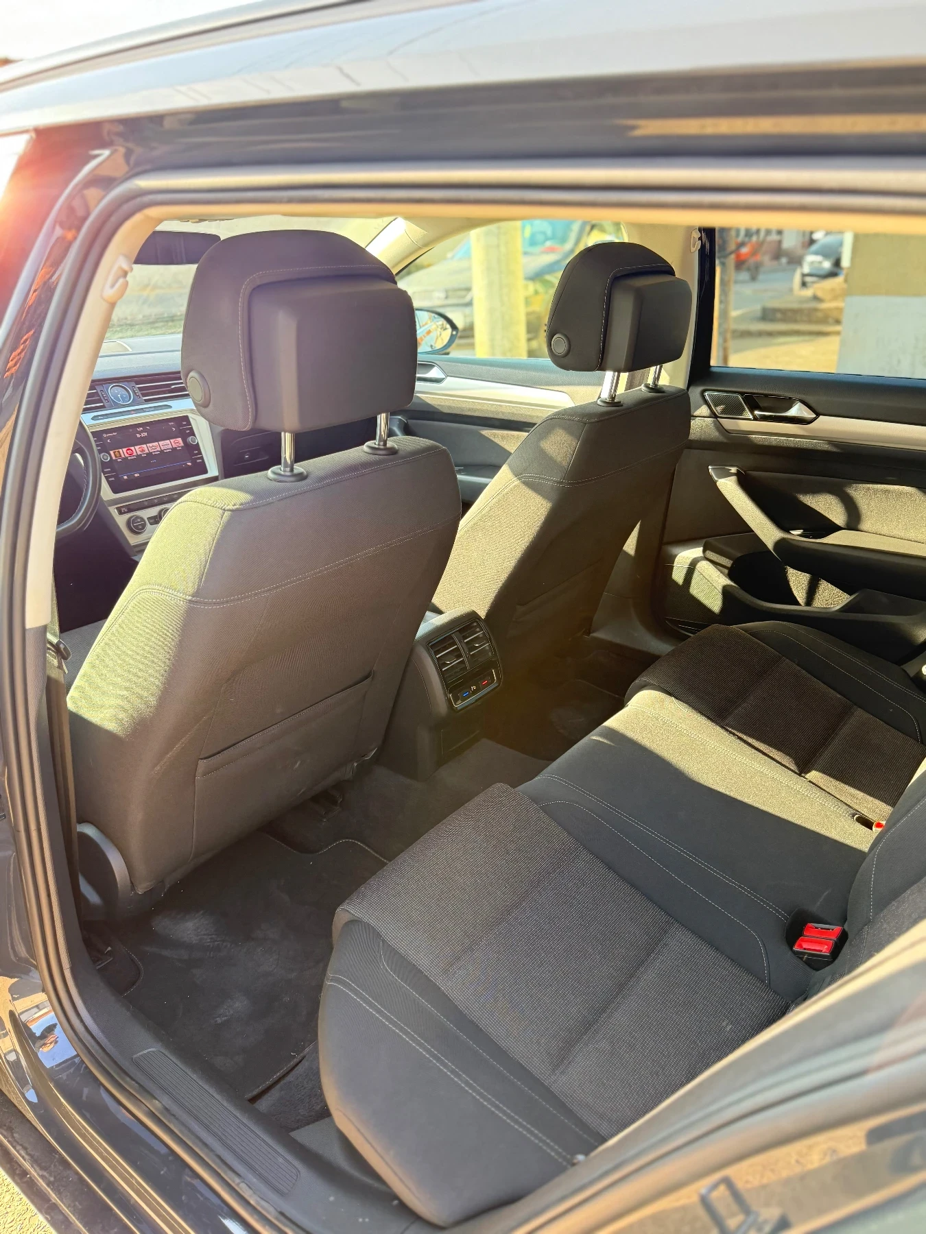 VW Passat, снимка 7 - Автомобили и джипове - 53843467