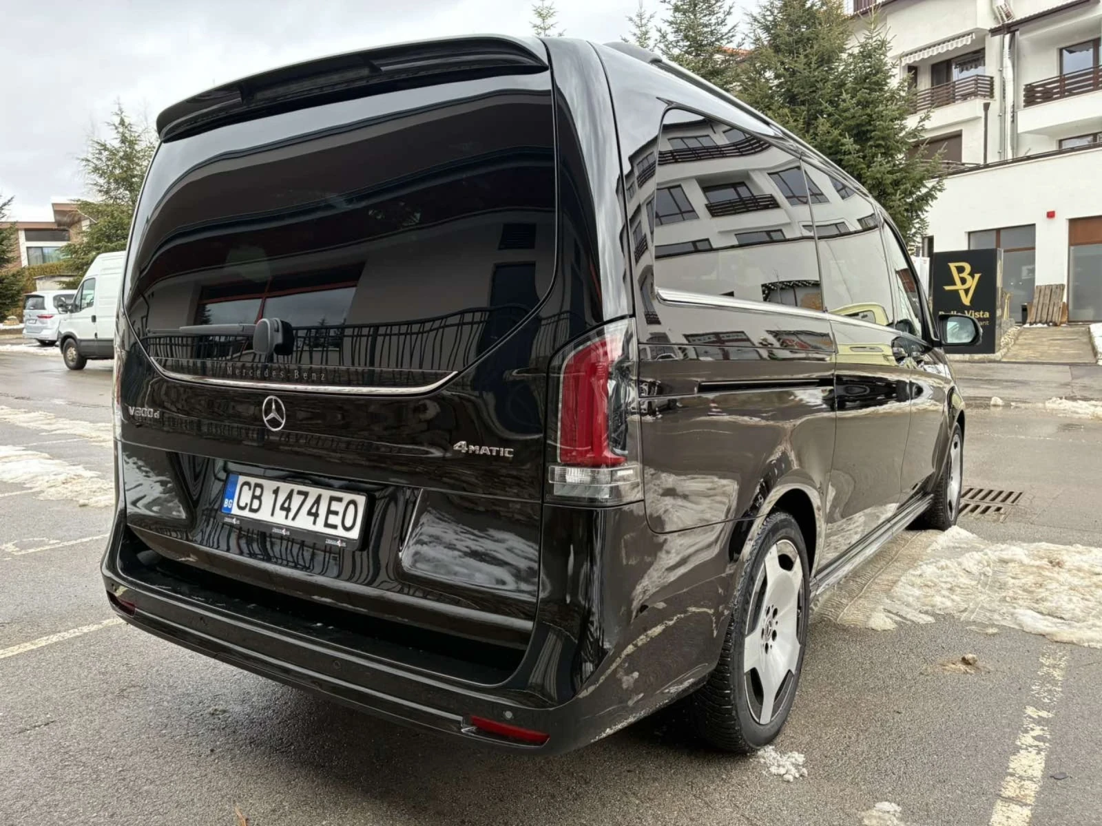 Mercedes-Benz V 300 4Matic/Готов Лизинг, снимка 6 - Автомобили и джипове - 53899036