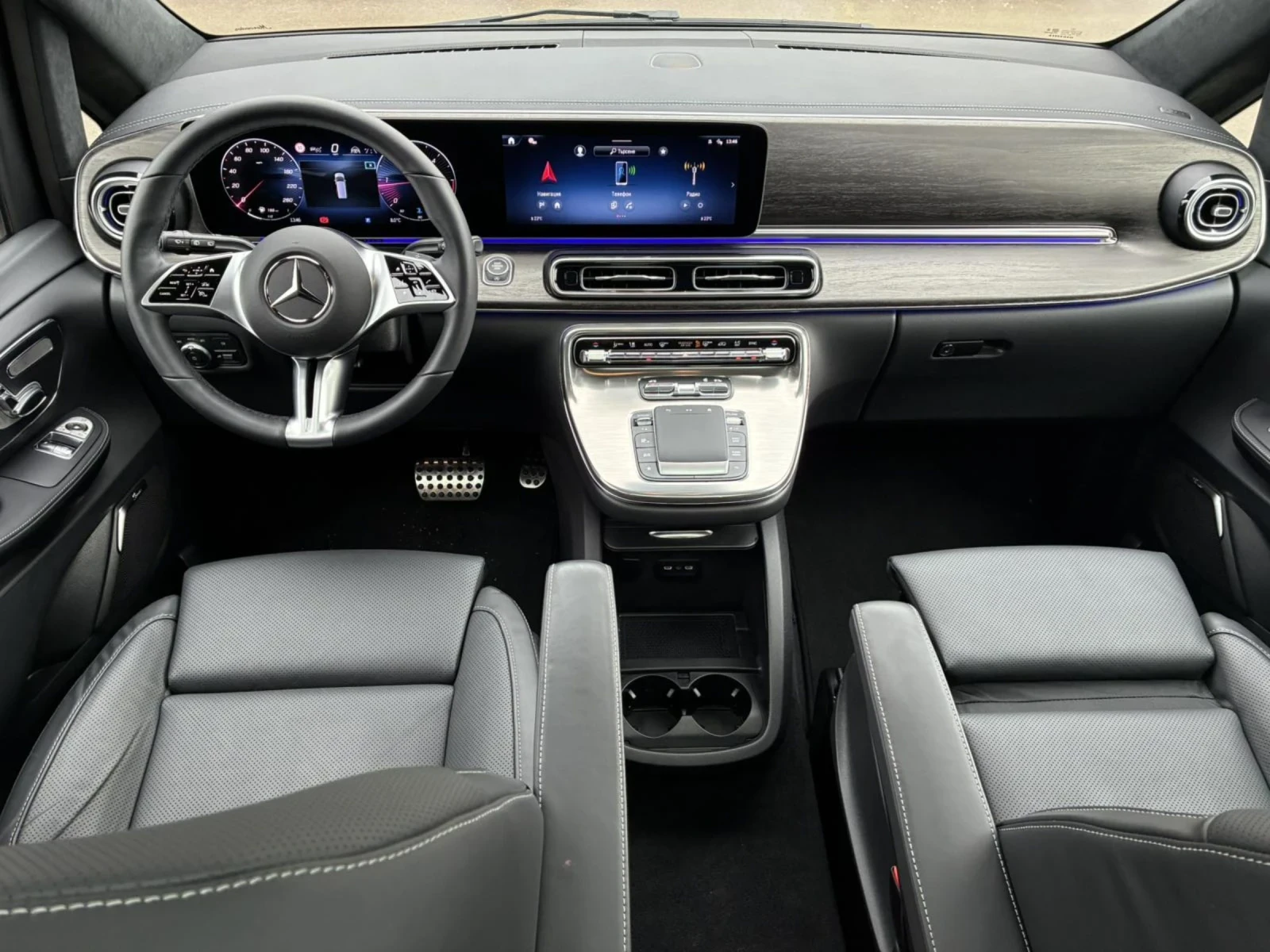 Mercedes-Benz V 300 4Matic/Готов Лизинг, снимка 9 - Автомобили и джипове - 53899036