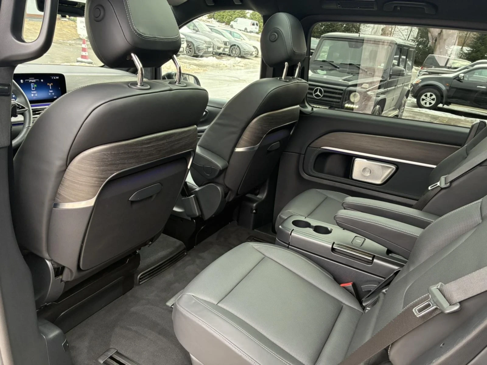 Mercedes-Benz V 300 4Matic/Готов Лизинг, снимка 10 - Автомобили и джипове - 53899036