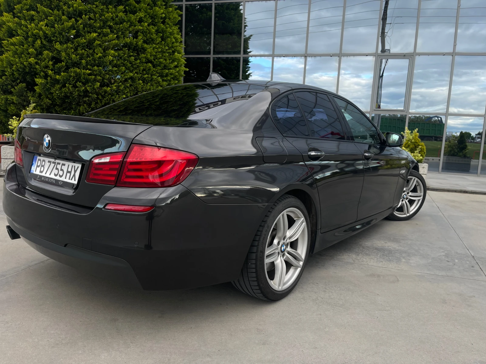 BMW 530 Xdrive, M-пакет, CarPlay , снимка 5 - Автомобили и джипове - 54738224