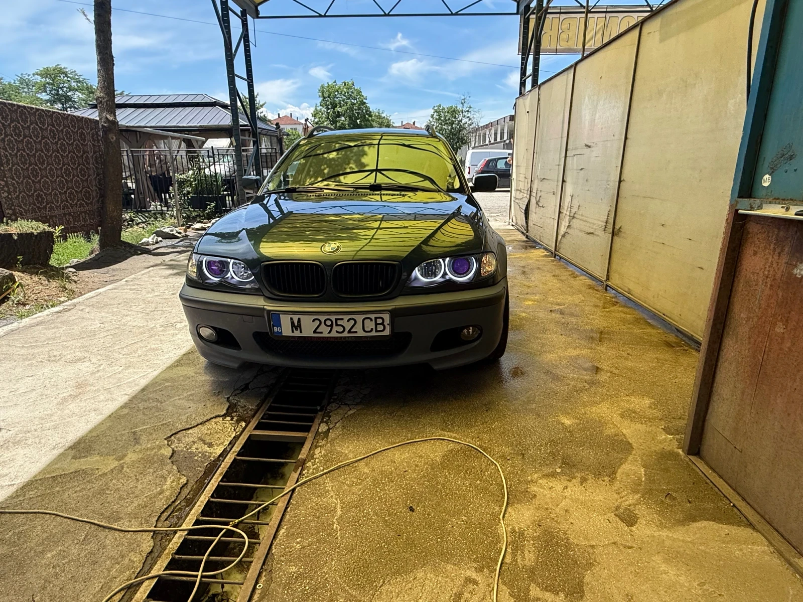 BMW 330