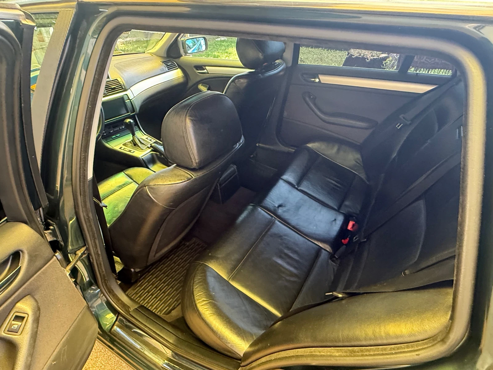 BMW 330, снимка 8 - Автомобили и джипове - 55074979