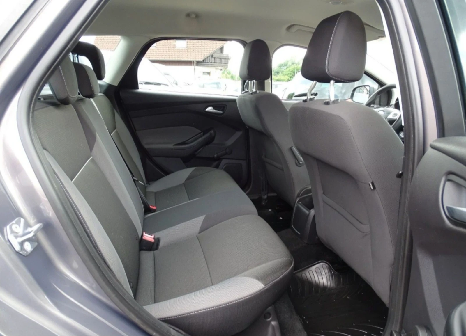 Ford Focus Turnier Trend* 1-ви собственик* 156000км* , снимка 15 - Автомобили и джипове - 55328144