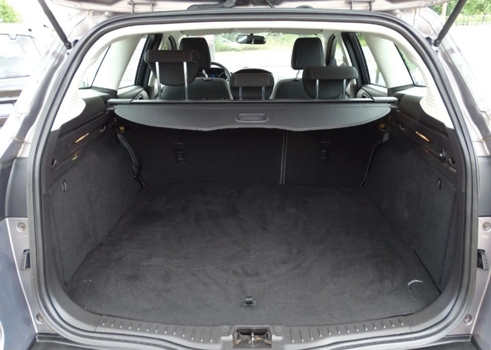 Ford Focus Turnier Trend* 1-ви собственик* 156000км* , снимка 14 - Автомобили и джипове - 55328144