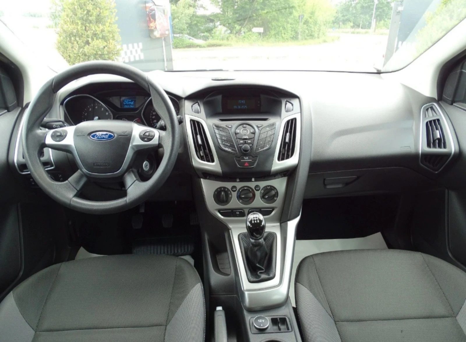 Ford Focus Turnier Trend* 1-ви собственик* 156000км* , снимка 11 - Автомобили и джипове - 55328144