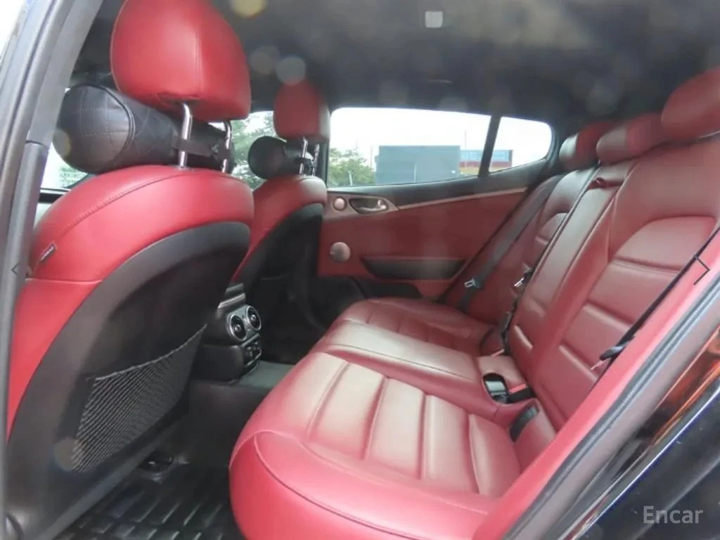 Kia Stinger 3.3 GT 2018, снимка 9 - Автомобили и джипове - 56073599