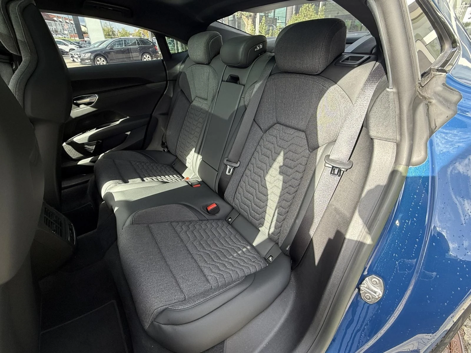 Audi E-Tron GT 93 kWh Panorama Navi Bang&Olufsen audio, снимка 12 - Автомобили и джипове - 56197631