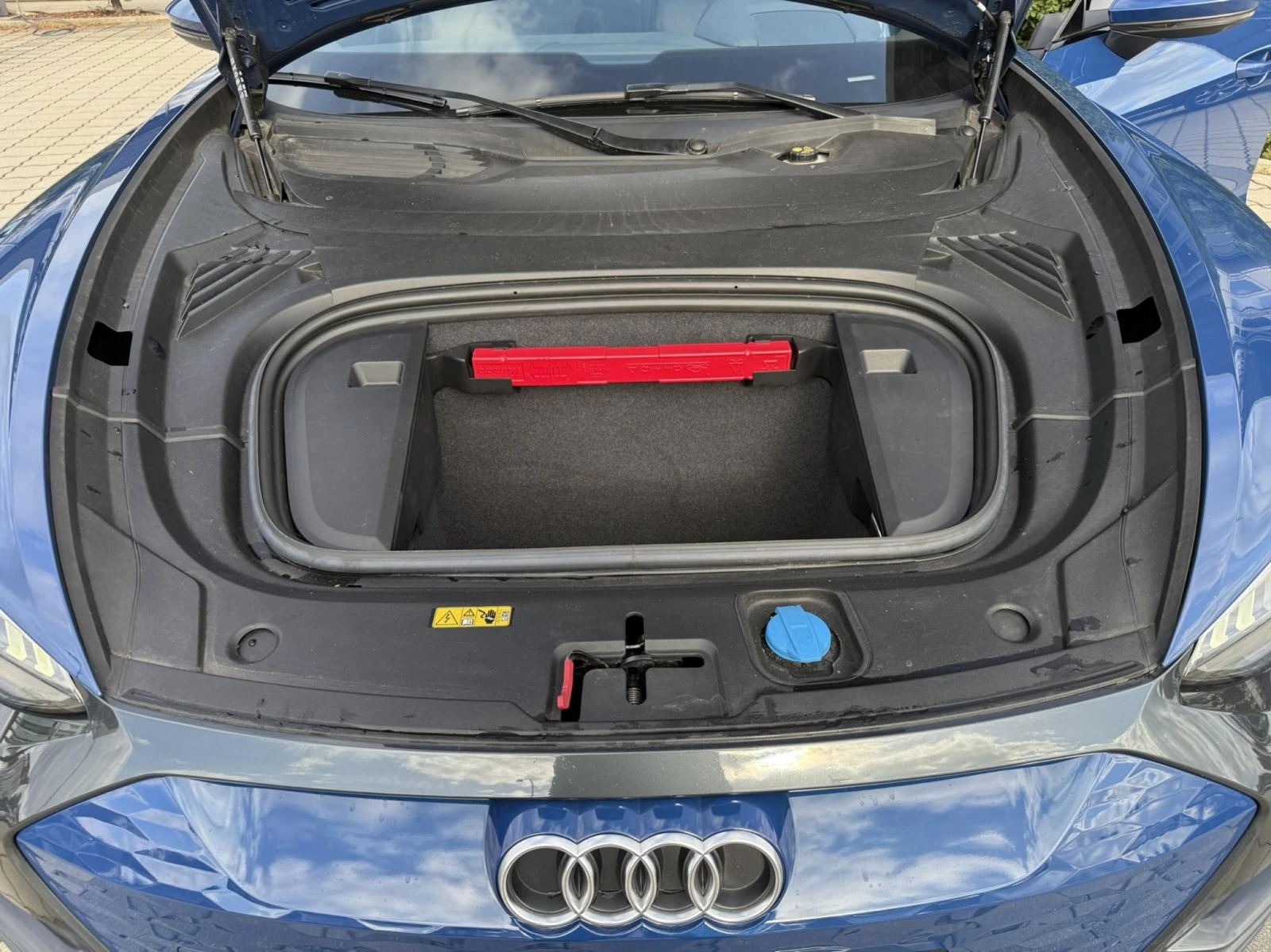 Audi E-Tron GT 93 kWh Panorama Navi Bang&Olufsen audio, снимка 8 - Автомобили и джипове - 56197631