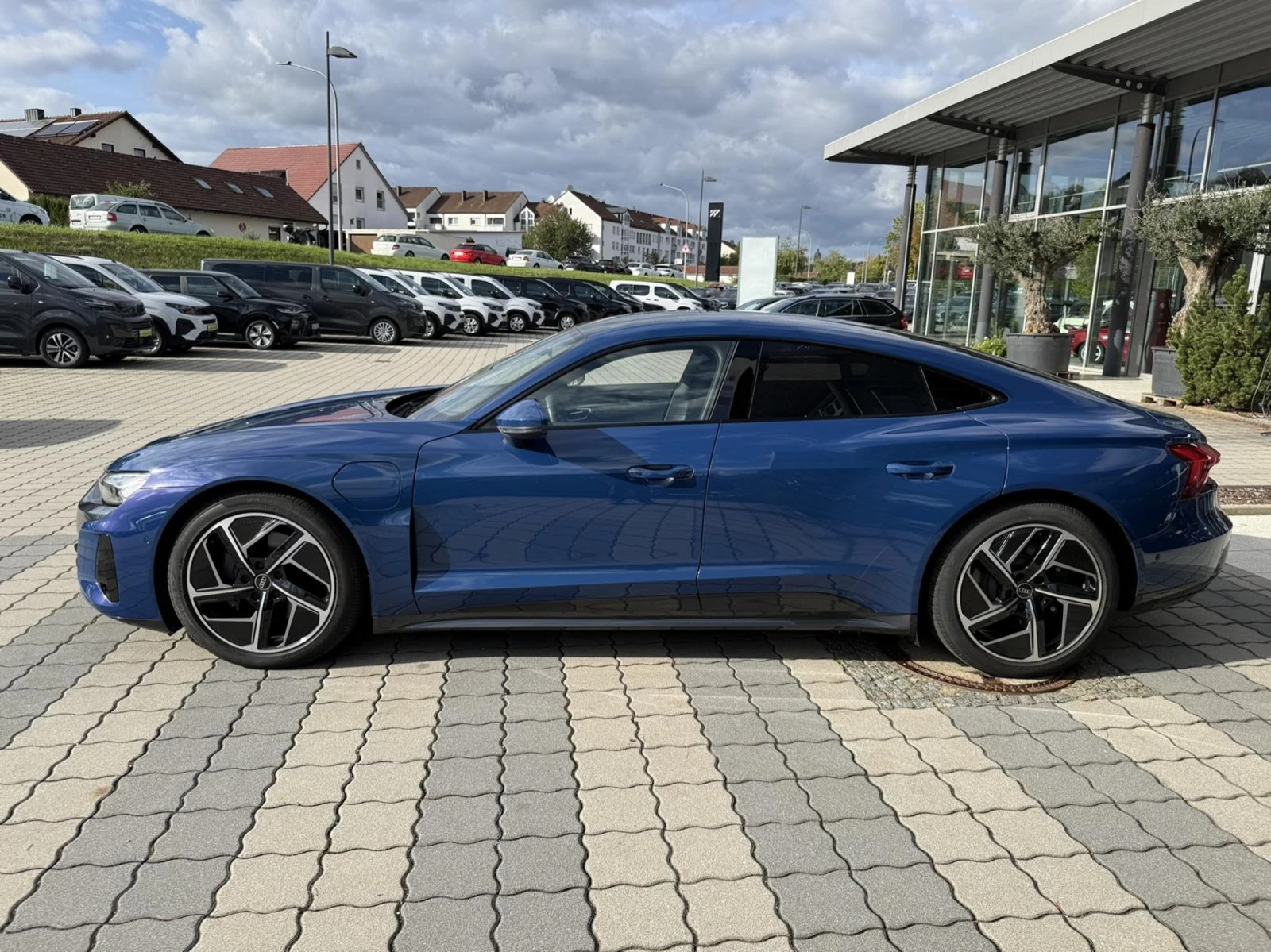 Audi E-Tron GT 93 kWh Panorama Navi Bang&Olufsen audio, снимка 5 - Автомобили и джипове - 56197631