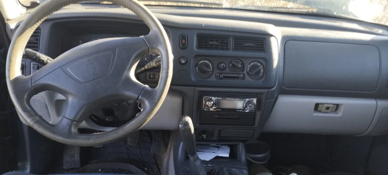 Mitsubishi Pajero sport, снимка 7 - Автомобили и джипове - 48544037