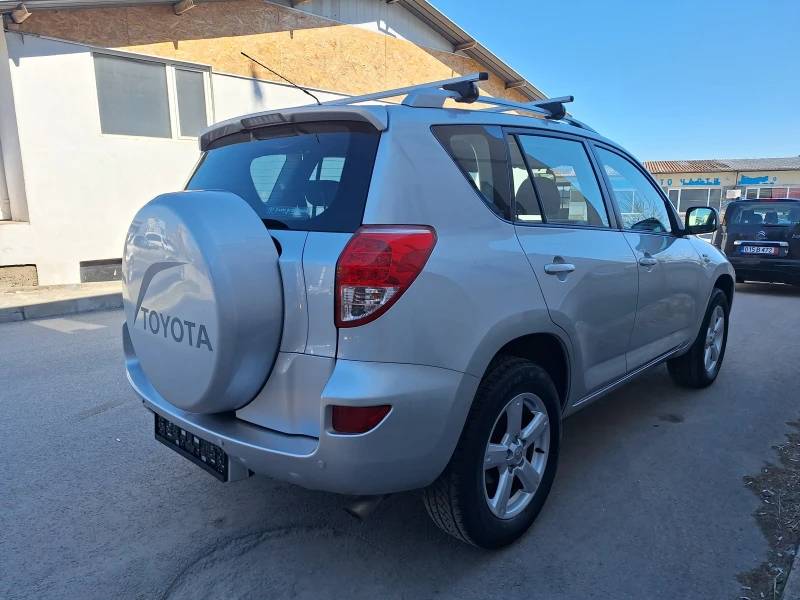 Toyota Rav4 2.2d4d 136kc, снимка 6 - Автомобили и джипове - 49563125