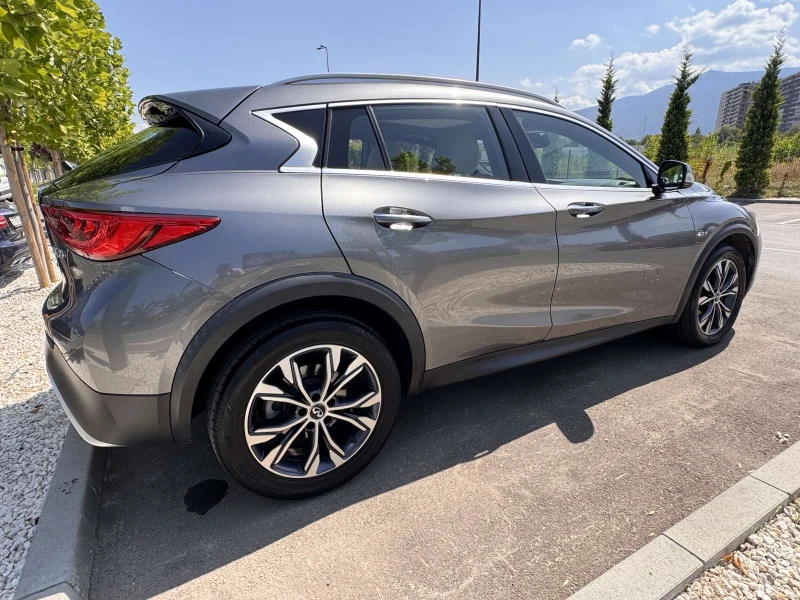 Infiniti QX30 2.2D-4X4 AWD Sunroof, снимка 6 - Автомобили и джипове - 52597810