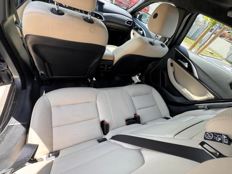 Infiniti QX30 2.2D-4X4 AWD Sunroof, снимка 13 - Автомобили и джипове - 52597810