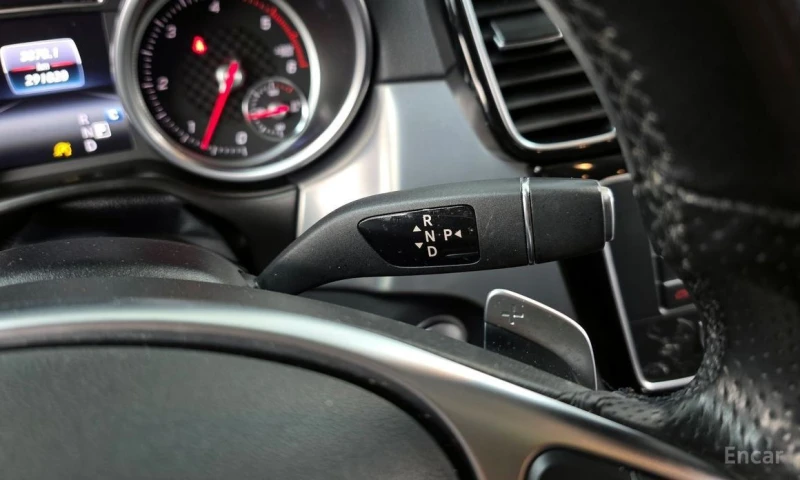 Mercedes-Benz GLE 350, снимка 9 - Автомобили и джипове - 52803545