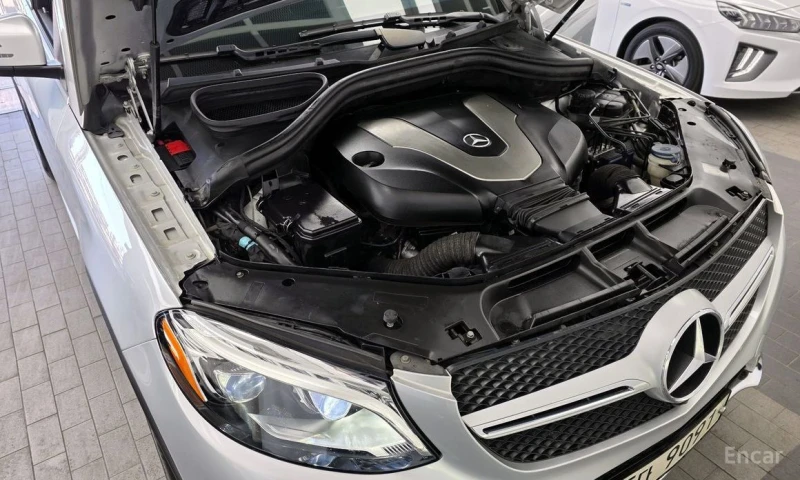 Mercedes-Benz GLE 350, снимка 6 - Автомобили и джипове - 52803545