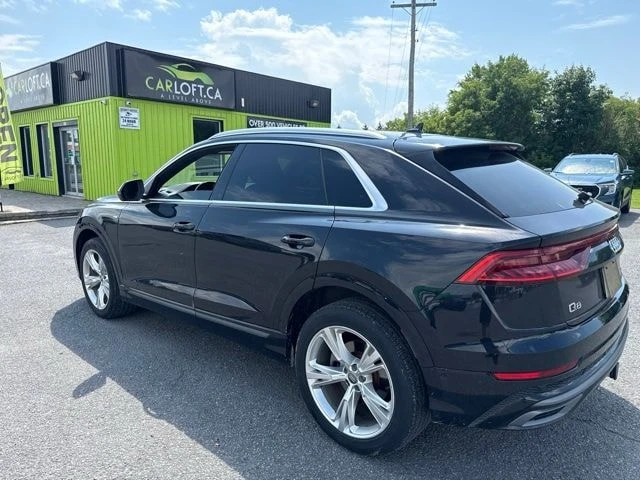 Audi Q8 * Progressiv * CARFAX * ОПЦИЯ ЗА ФИНАНСИРАНЕ, снимка 13 - Автомобили и джипове - 56086160