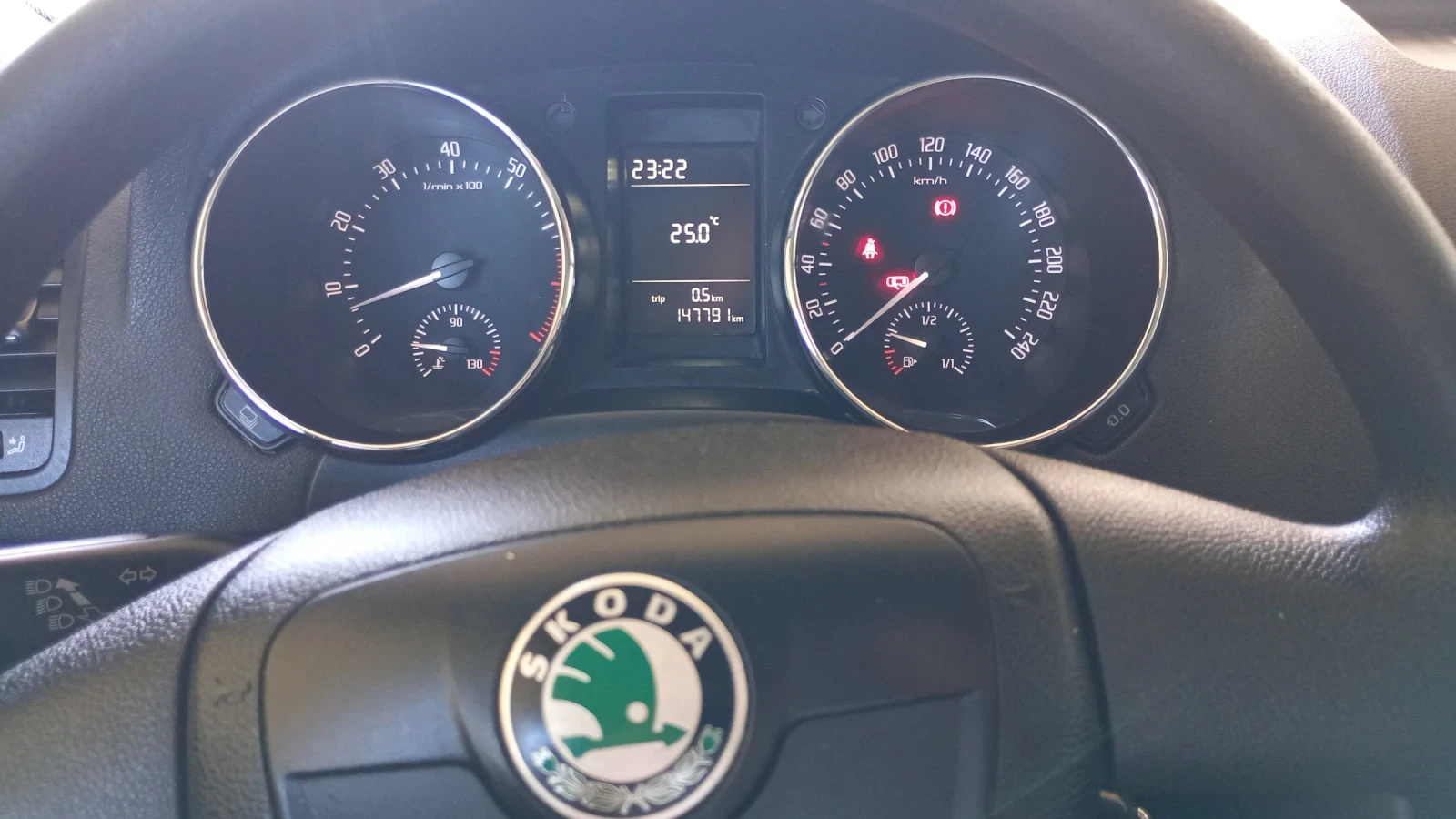 Skoda Yeti 1.2T 6скорости - изображение 6