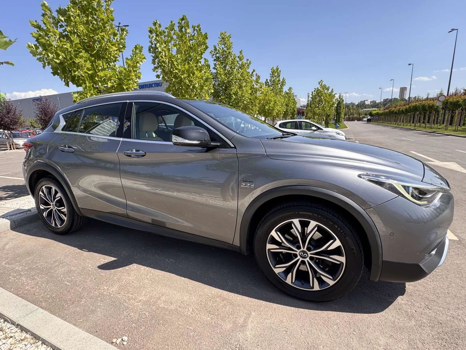 Infiniti QX30 2.2D-4X4 AWD Sunroof - изображение 7