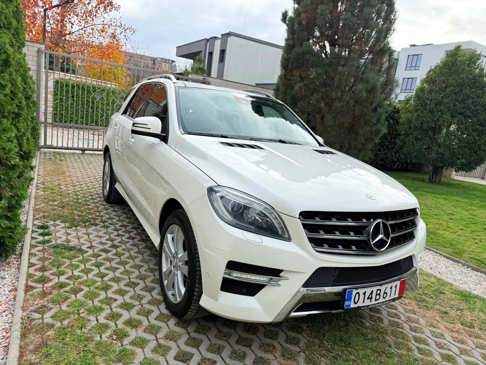Mercedes-Benz ML 350 cdi AMG* PANORAMA* FULL - изображение 2