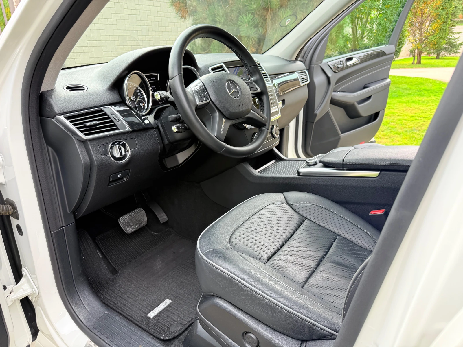 Mercedes-Benz ML 350 cdi AMG* PANORAMA* FULL - изображение 6