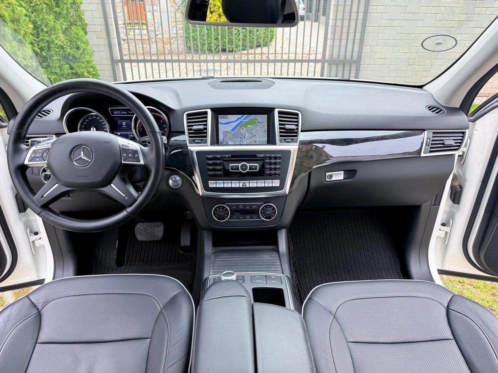 Mercedes-Benz ML 350 cdi AMG* PANORAMA* FULL - изображение 9